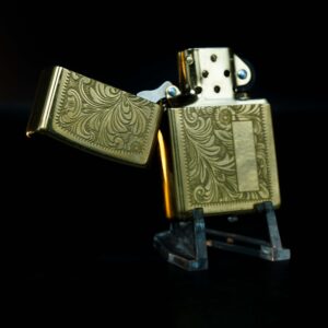 Zippo La Mã 1998 – Venetian – Hoa Văn Ý – Đồng Nguyên Khối 3