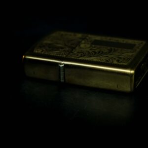 Zippo La Mã 1998 – Venetian – Hoa Văn Ý – Đồng Nguyên Khối 6