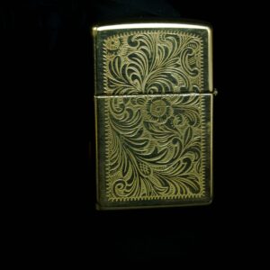 Zippo La Mã 1998 – Venetian – Hoa Văn Ý – Đồng Nguyên Khối 9