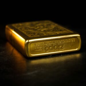 Zippo La Mã 1999 – Venetian – Hoa Văn Ý – Đồng Nguyên Khối 11