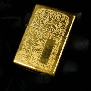 Zippo La Mã 1999 – Venetian – Hoa Văn Ý – Đồng Nguyên Khối 12