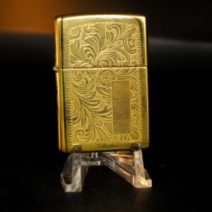 Zippo La Mã 1999 – Venetian – Hoa Văn Ý – Đồng Nguyên Khối
