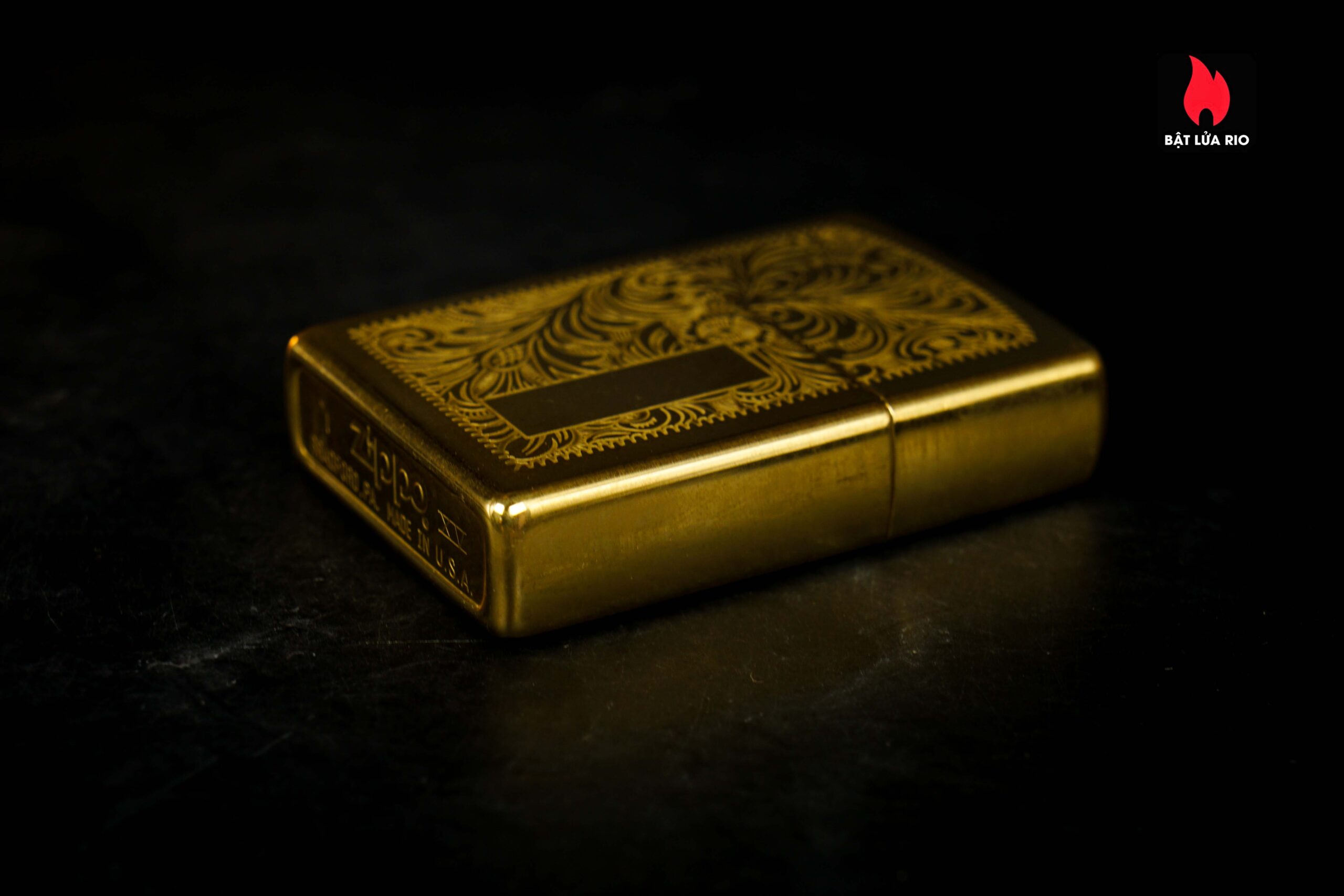 Zippo La Mã 1999 – Venetian – Hoa Văn Ý – Đồng Nguyên Khối 6