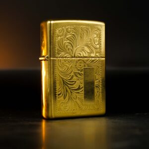 Zippo La Mã 1999 – Venetian – Hoa Văn Ý – Đồng Nguyên Khối 8