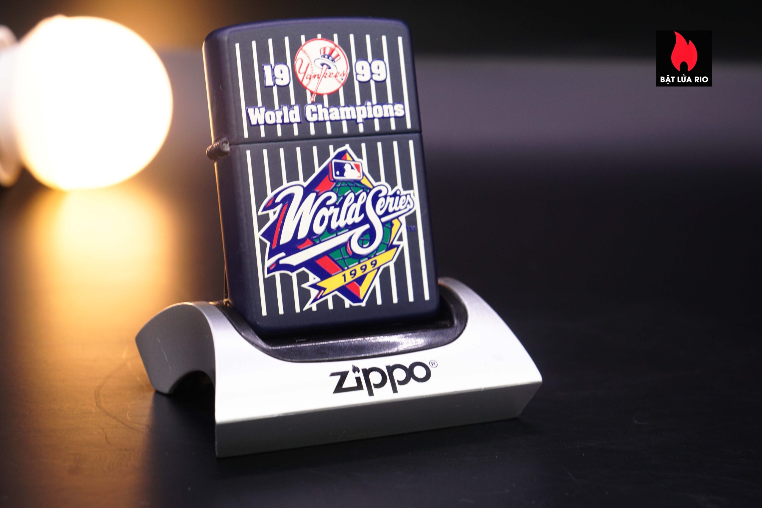 Zippo La Mã 2000 – World Champions 1999 22 Zippo La Mã 2000 – World Champions 1999