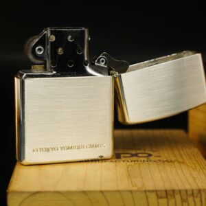 Zippo Time – Zippo 1997 – Giants No. 0166 – Lacke Bạc 9