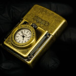 Zippo Time – Zippo 1997 – U.S Traditional – Antique Brass 23