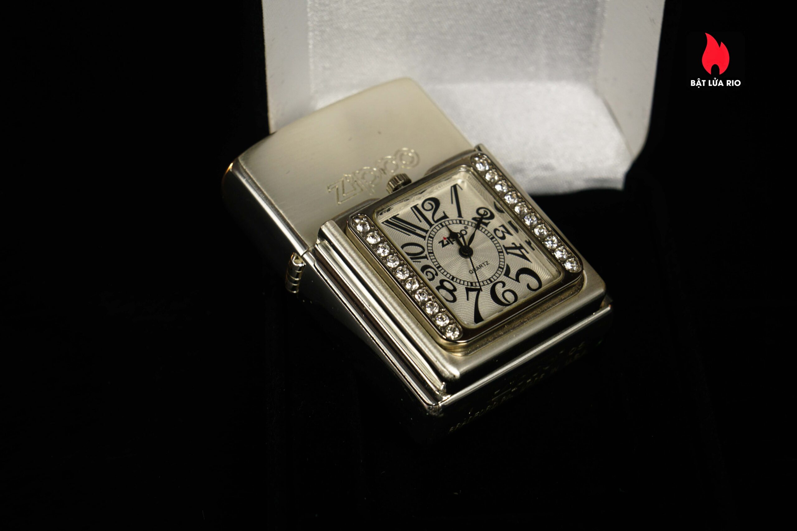 Zippo Time – Zippo 2005 – Lacke Bạc 9