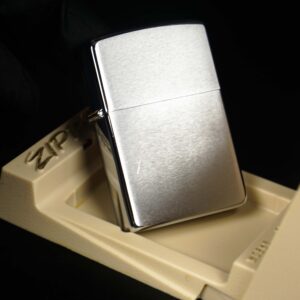 Zippo Xưa 1982 – Plain – Trơn 2 mặt – Brushed Chrome 1