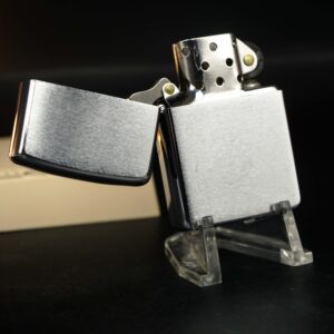 Zippo Xưa 1982 – Plain – Trơn 2 mặt – Brushed Chrome 9