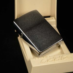 Zippo Xưa 1983 – Plain – Trơn 2 mặt – Brushed Chrome 1