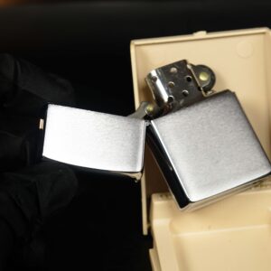Zippo Xưa 1983 – Plain – Trơn 2 mặt – Brushed Chrome 2