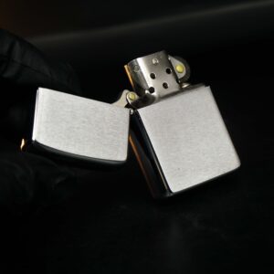 Zippo Xưa 1983 – Plain – Trơn 2 mặt – Brushed Chrome - New 19