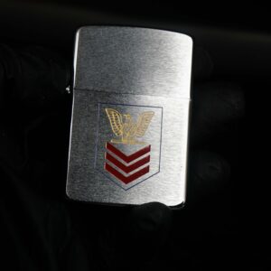 Zippo Xưa 1986 – Navy Petty Officer First Class 17 Zippo Xưa 1986 – Navy Petty Officer First Class 10