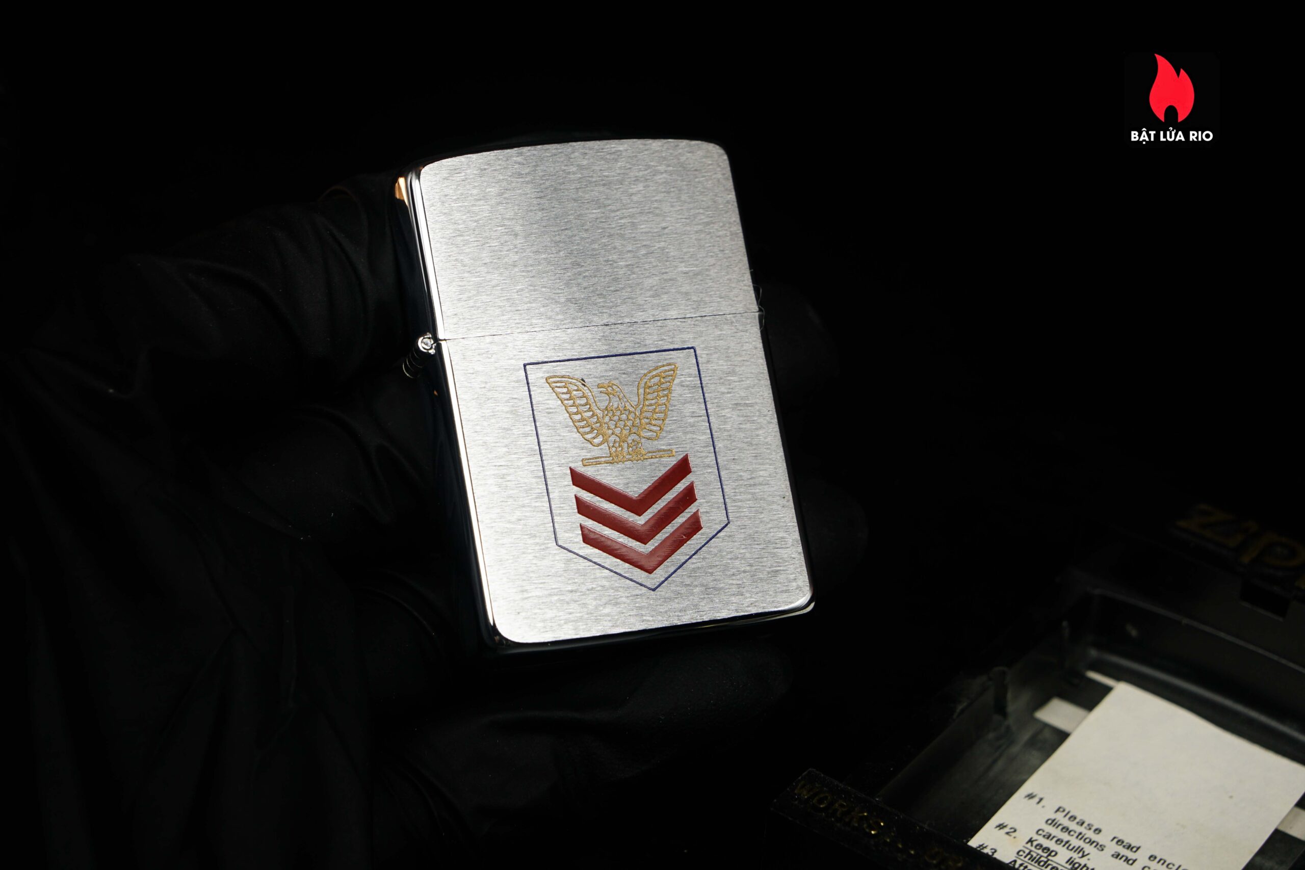 Zippo Xưa 1986 – Navy Petty Officer First Class 39 Zippo Xưa 1986 – Navy Petty Officer First Class 2