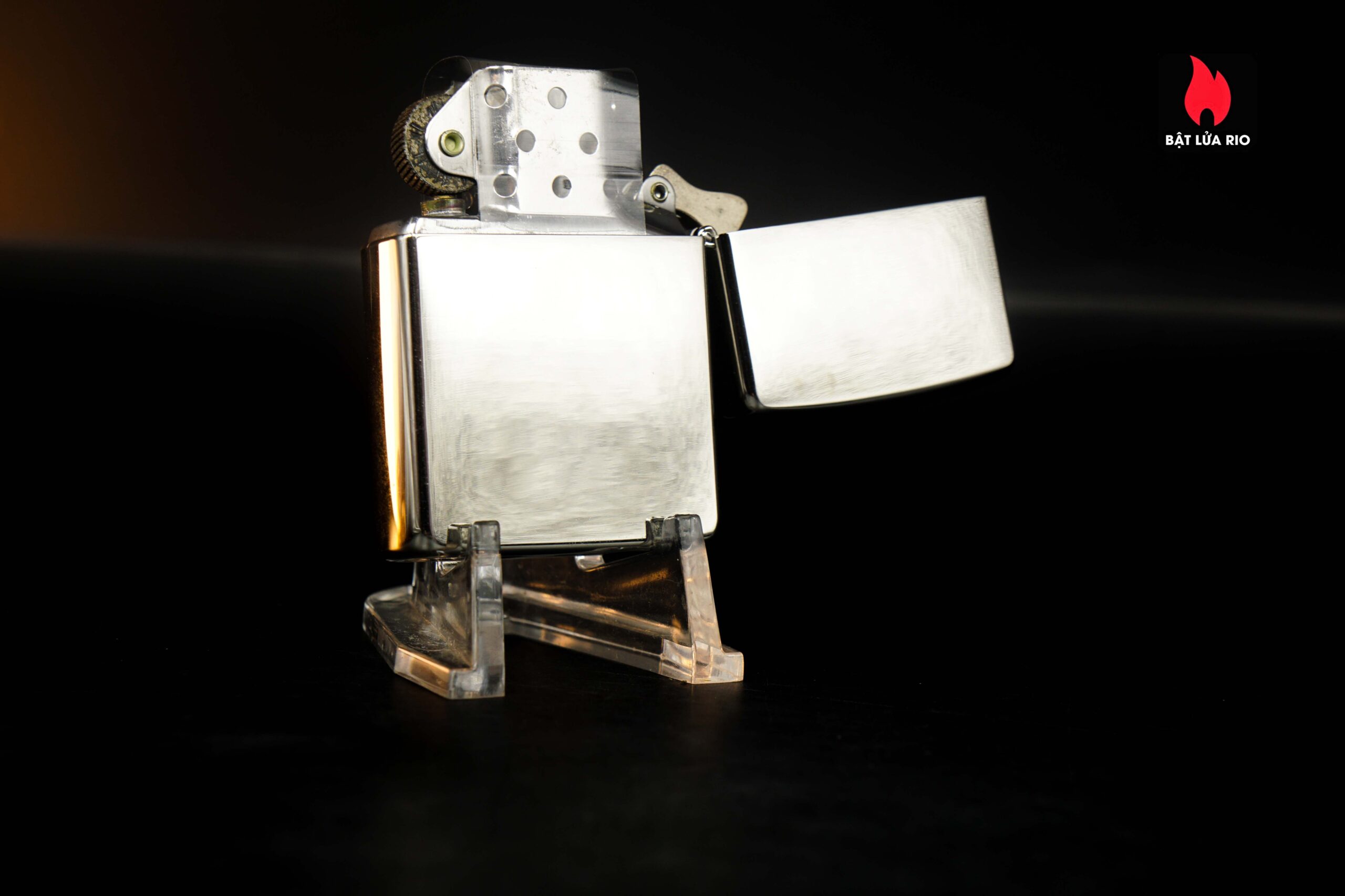 Zippo Xưa La Mã 1993 – Randolph Sunglasses - Sean D. Tucker 11