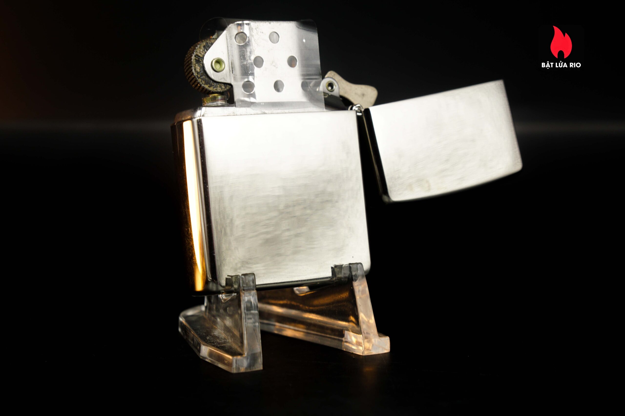 Zippo Xưa La Mã 1993 – Randolph Sunglasses - Sean D. Tucker 2