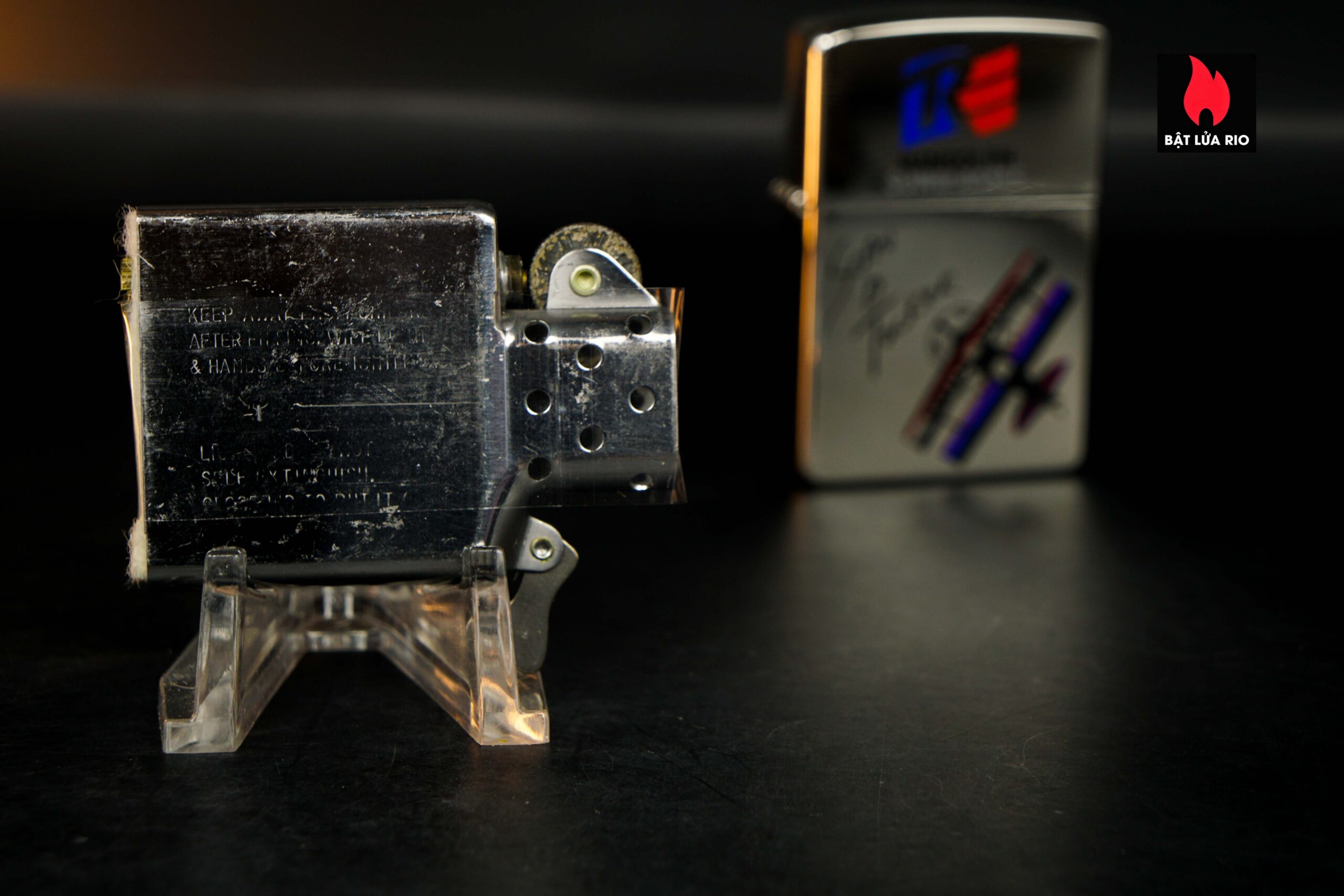 Zippo Xưa La Mã 1993 – Randolph Sunglasses - Sean D. Tucker 9