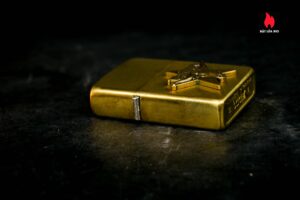 Zippo La Mã 1991 – Đồng Nguyên Khối – Không Khắc Tên – Marlboro Longhorns 5