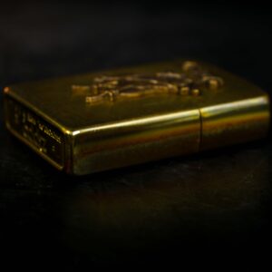 Zippo La Mã 1993 – Đồng Nguyên Khối – Marlboro Wild West – Không Khắc 7
