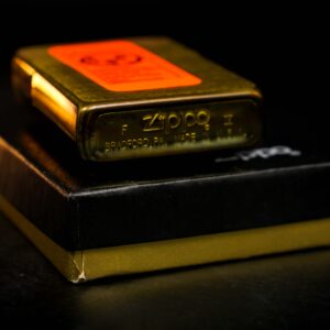 Zippo La Mã 1993 – Marlboro Wild West – Không Khắc – Đồng Nguyên Khối 3