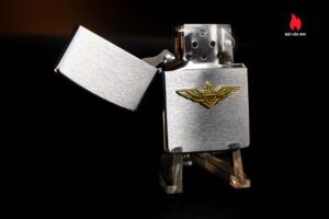 Zippo La Mã 1995 – Navy Wing – Phi Đội Bay Hoa Kỳ 2