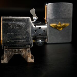 Zippo La Mã 1995 – Navy Wing – Phi Đội Bay Hoa Kỳ 7