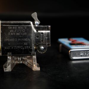 Zippo La Mã 1996 – Winter – Pin-up Girl 10