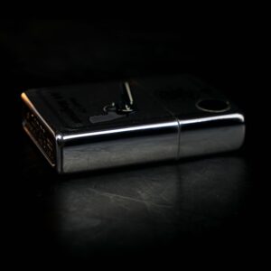 Zippo La Mã 1997 – Smith & Wesson – Model 29 .44 Magnum 3