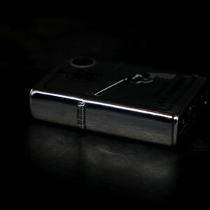 Zippo La Mã 1997 – Smith & Wesson – Model 29 .44 Magnum 4