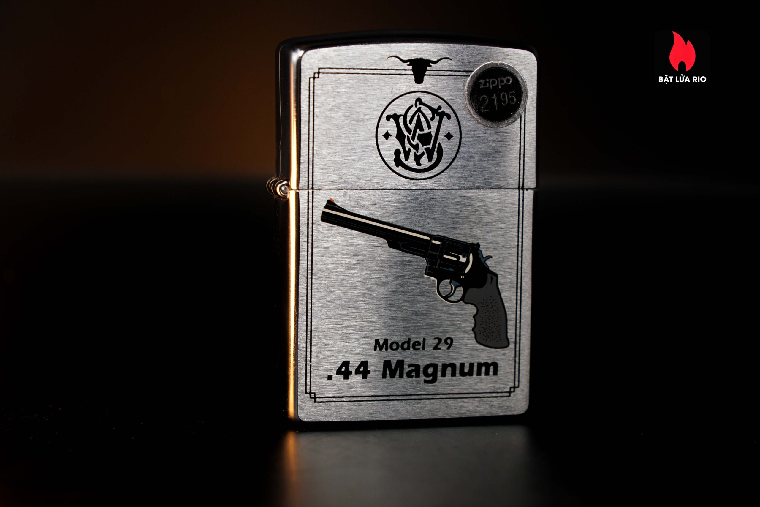 Zippo La Mã 1997 – Smith & Wesson – Model 29 .44 Magnum 6