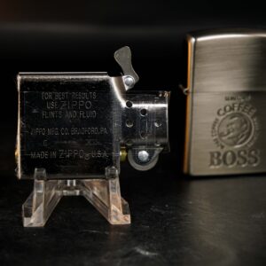 Zippo La Mã 1998 – Suntory Boss Coffee – Antique Silver 9