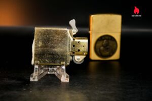 Zippo Chu Niên 1932 – 1992 – Đồng Nguyên Khối – Emblem Camel Tuxedo 10