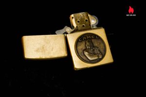Zippo Chu Niên 1932 – 1992 – Đồng Nguyên Khối – Emblem Camel Tuxedo 13