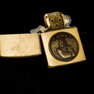 Zippo Chu Niên 1932 – 1992 – Đồng Nguyên Khối – Emblem Camel Tuxedo 13