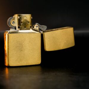 Zippo Chu Niên 1932 – 1992 – Đồng Nguyên Khối – Emblem Camel Tuxedo 4