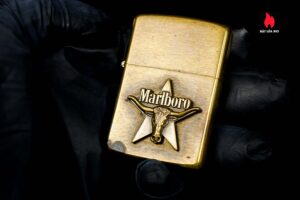 Zippo La Mã 1988 – Đồng Nguyên Khối – Marlboro Longhorns 12