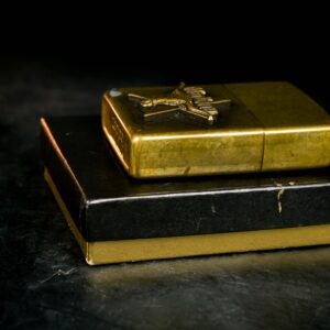 Zippo La Mã 1988 – Đồng Nguyên Khối – Marlboro Longhorns 5