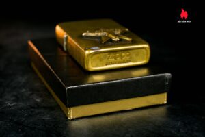 Zippo La Mã 1988 – Đồng Nguyên Khối – Marlboro Longhorns 6