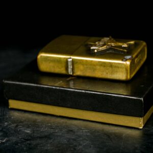 Zippo La Mã 1988 – Đồng Nguyên Khối – Marlboro Longhorns 7