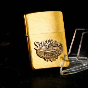 Zippo La Mã 1995 – Brushed Brass – Select Trading Tobaccoville 6