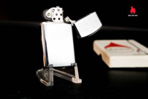 Zippo Slim Canada 1971 – Banister 3
