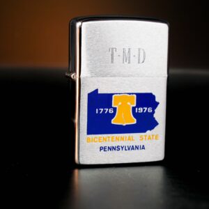 Zippo Xưa 1973 – 1776-1976 Bicentennial State Pennsylvania – Kỷ Niệm 200 Năm Hoa Kỳ 9