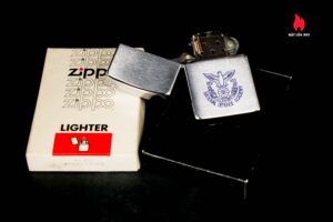 Zippo Xưa 1982 – National Defense Academy – Học viện Quốc phòng 2