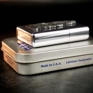 Zippo La Mã 1996 – Cigar Store Indians – High Polish Chrome 2