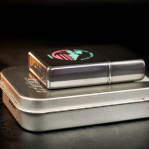 Zippo La Mã 1996 – Midnight – Waikiki Beach Club Hawaii 3