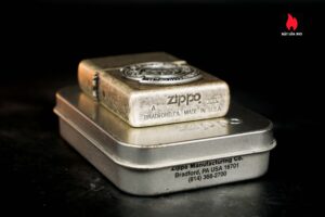 Zippo La Mã 1998 – Antique Silver Plate – Camel 85th Anniversary Emblem 3