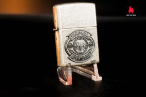 Zippo La Mã 1998 – Antique Silver Plate – Camel 85th Anniversary Emblem