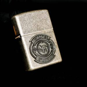 Zippo La Mã 1998 – Antique Silver Plate – Camel 85th Anniversary Emblem 7