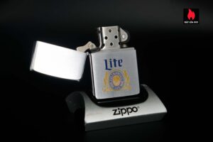 Zippo Xưa 1981 – Miller Lite Beer 9